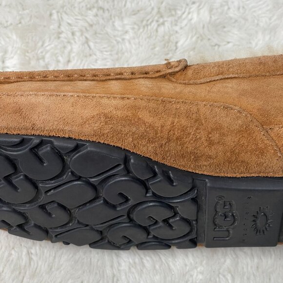 UGG #5775 Men\'s Tan Ascot Suede Sheepskin Slippers Slip On Shoes Size 8 US main image 10